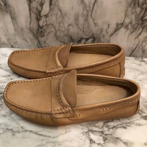Kenneth Cole light brown loafers